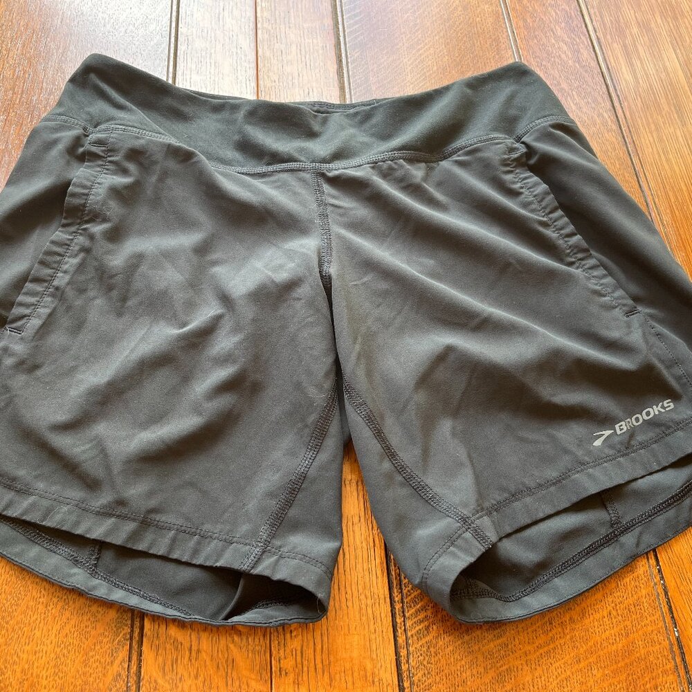 Black Brooks Women's Running/Workout Shorts Size Small